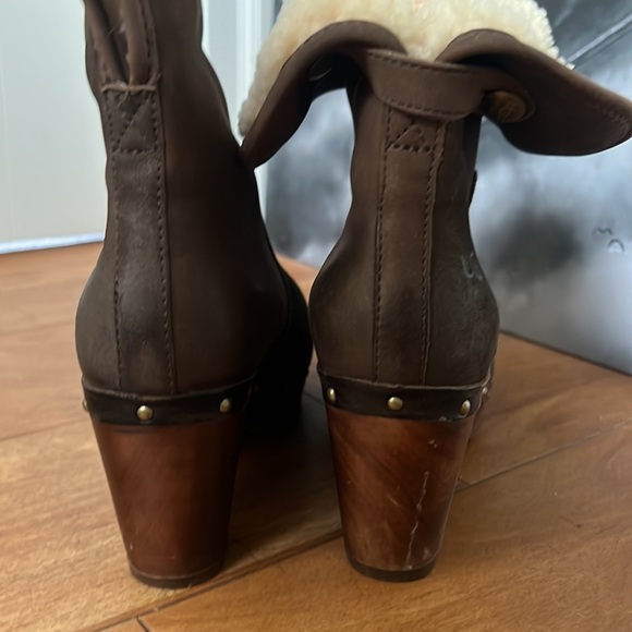 Brown UGG clog boots sz 5 - Picture 2 of 3